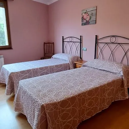 Llanes-llumedian Llanes